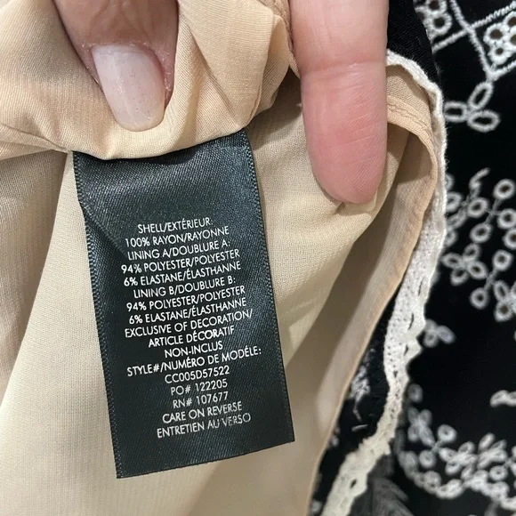 Alice & Olivia Roe Embroidered Fit Flare Mini Dress Tie Front Detail SZ 6 EUC - Picture 8 of 11